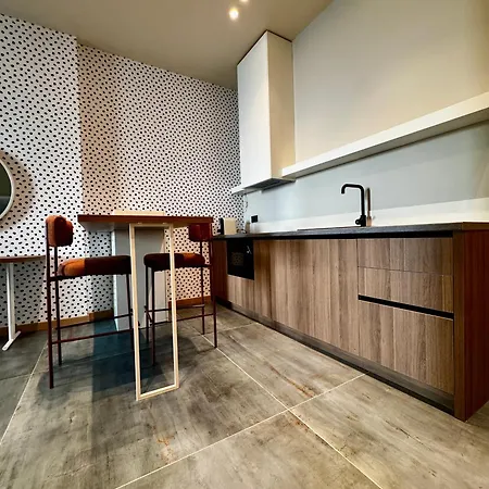 Aparthotel Pikat By Tis Vlorë