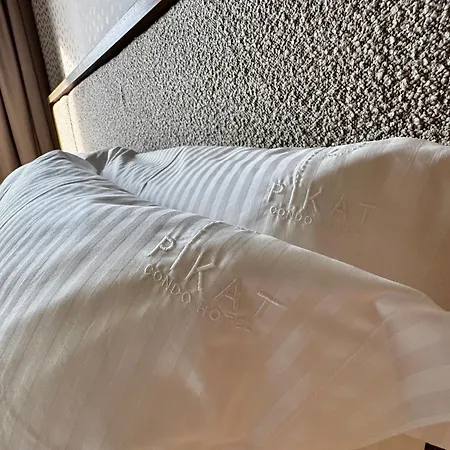 Pikat By Tis Aparthotel Vlorë