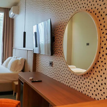 Aparthotel Pikat By Tis 3*